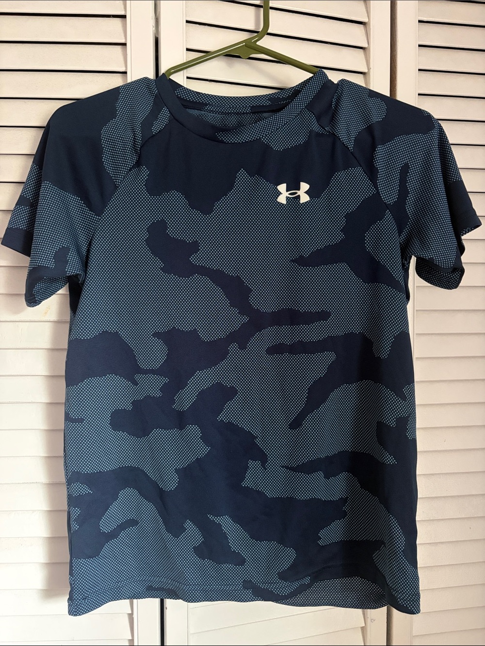 Under Armour Navy and Light Blue Camo Short Sleeve Performance Tee
